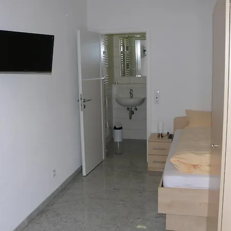 ゲストハウス Zum Kaiserwirt